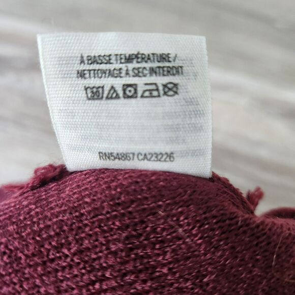 Victorias Secret PINK Maroon Knit Beanie Pom Pom Hat Cap - Picture 6 of 7